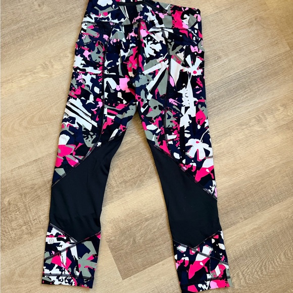 Lululemon Pace Rival Crop - Picture 5 of 5